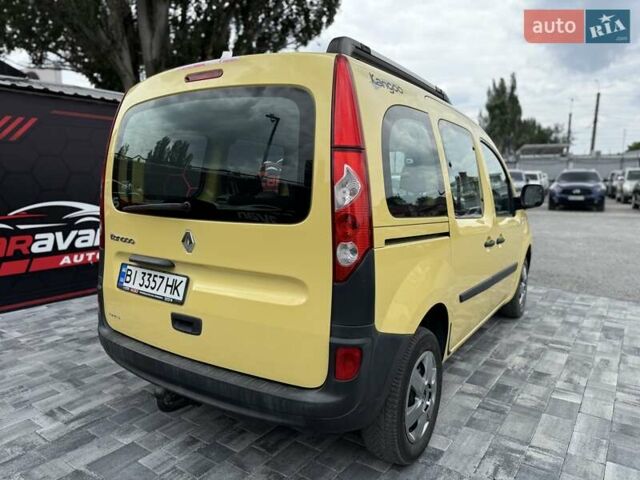 Желтый Рено Кенгу, объемом двигателя 1.6 л и пробегом 165 тыс. км за 7800 $, фото 5 на Automoto.ua