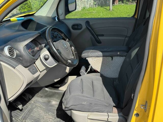 Желтый Рено Кенгу, объемом двигателя 1.5 л и пробегом 400 тыс. км за 5400 $, фото 13 на Automoto.ua