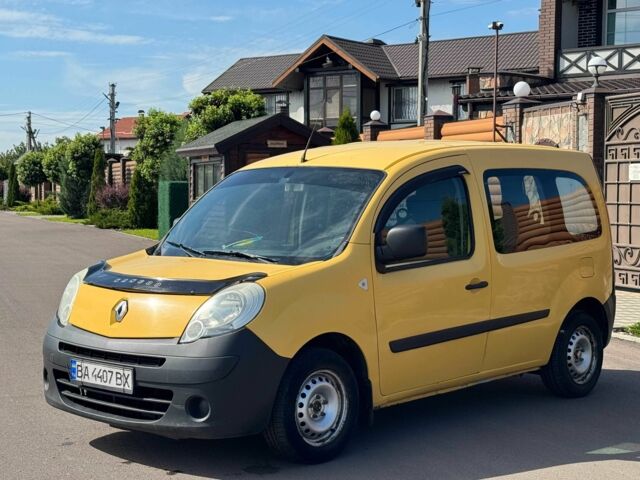 Желтый Рено Кенгу, объемом двигателя 1.5 л и пробегом 400 тыс. км за 5400 $, фото 3 на Automoto.ua