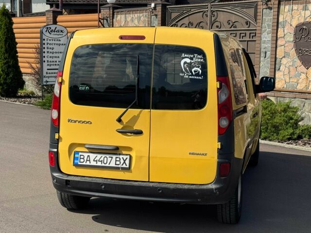 Желтый Рено Кенгу, объемом двигателя 1.5 л и пробегом 400 тыс. км за 5400 $, фото 9 на Automoto.ua