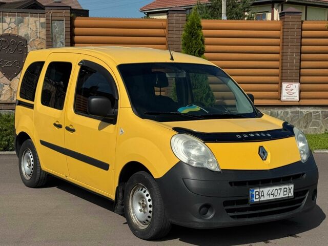 Желтый Рено Кенгу, объемом двигателя 1.5 л и пробегом 400 тыс. км за 5400 $, фото 5 на Automoto.ua