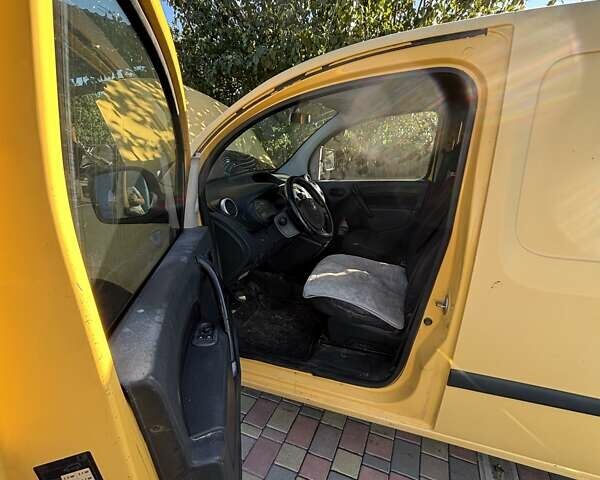 Жовтий Рено Кєнгу, об'ємом двигуна 1.46 л та пробігом 140 тис. км за 5500 $, фото 4 на Automoto.ua