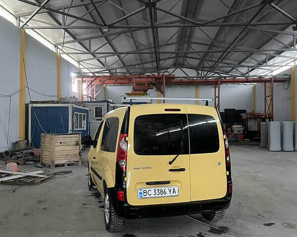 Желтый Рено Кенгу, объемом двигателя 0 л и пробегом 142 тыс. км за 6000 $, фото 7 на Automoto.ua