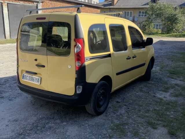 Желтый Рено Кенгу, объемом двигателя 0 л и пробегом 155 тыс. км за 3300 $, фото 2 на Automoto.ua