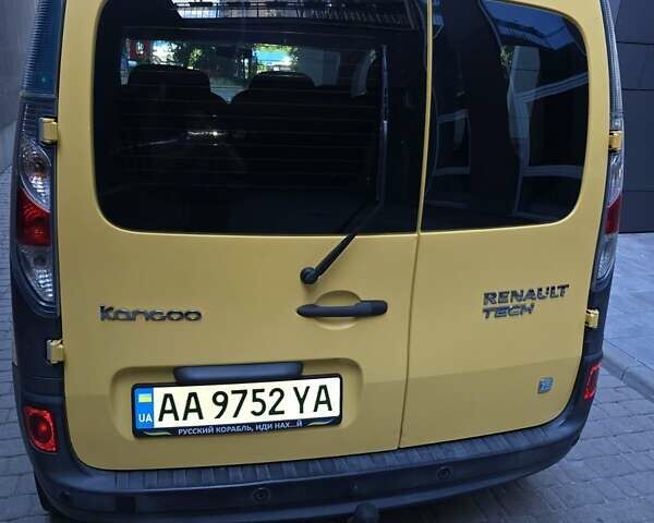 Жовтий Рено Кєнгу, об'ємом двигуна 0 л та пробігом 146 тис. км за 7970 $, фото 3 на Automoto.ua