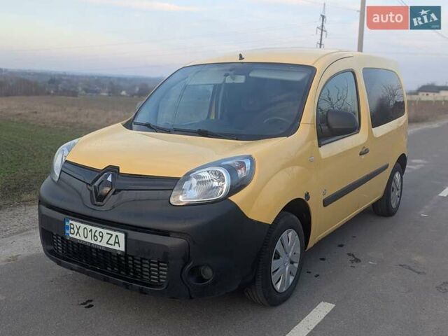 Желтый Рено Кенгу, объемом двигателя 0 л и пробегом 130 тыс. км за 4750 $, фото 17 на Automoto.ua