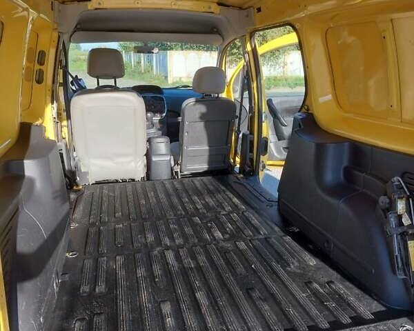 Жовтий Рено Кєнгу, об'ємом двигуна 0 л та пробігом 180 тис. км за 5000 $, фото 7 на Automoto.ua