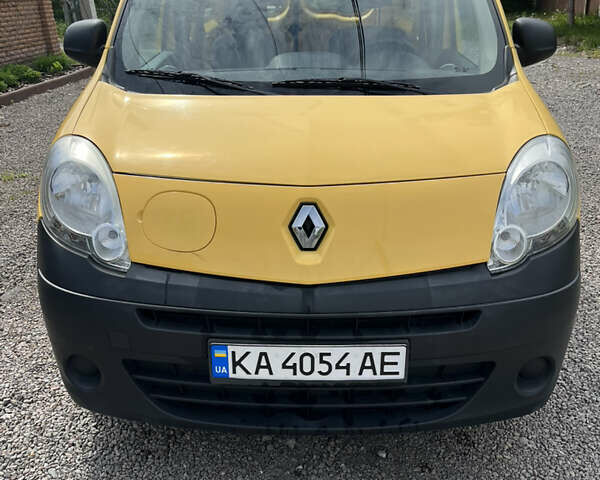Жовтий Рено Кєнгу, об'ємом двигуна 0 л та пробігом 130 тис. км за 6700 $, фото 1 на Automoto.ua