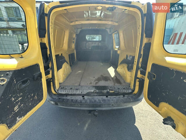 Жовтий Рено Кєнгу, об'ємом двигуна 0 л та пробігом 117 тис. км за 7950 $, фото 4 на Automoto.ua