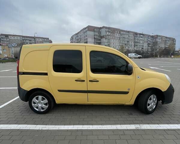 Желтый Рено Кенгу, объемом двигателя 0 л и пробегом 222 тыс. км за 4100 $, фото 3 на Automoto.ua
