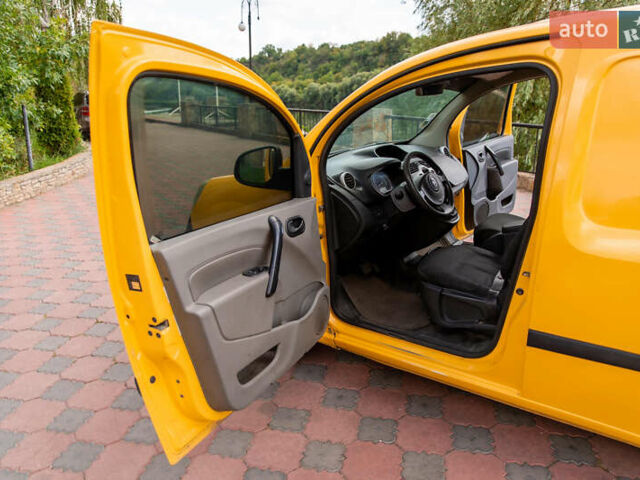 Жовтий Рено Кєнгу, об'ємом двигуна 0 л та пробігом 118 тис. км за 6600 $, фото 8 на Automoto.ua