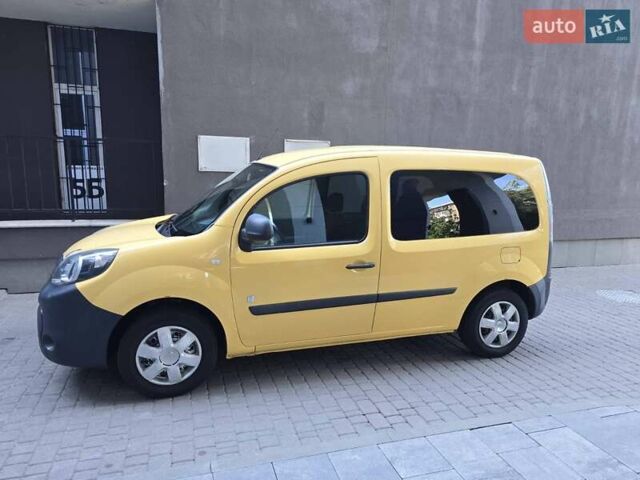 Жовтий Рено Кєнгу, об'ємом двигуна 0 л та пробігом 146 тис. км за 7970 $, фото 2 на Automoto.ua