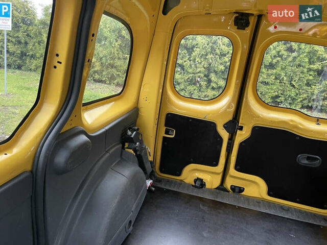 Жовтий Рено Кєнгу, об'ємом двигуна 0 л та пробігом 98 тис. км за 4300 $, фото 13 на Automoto.ua