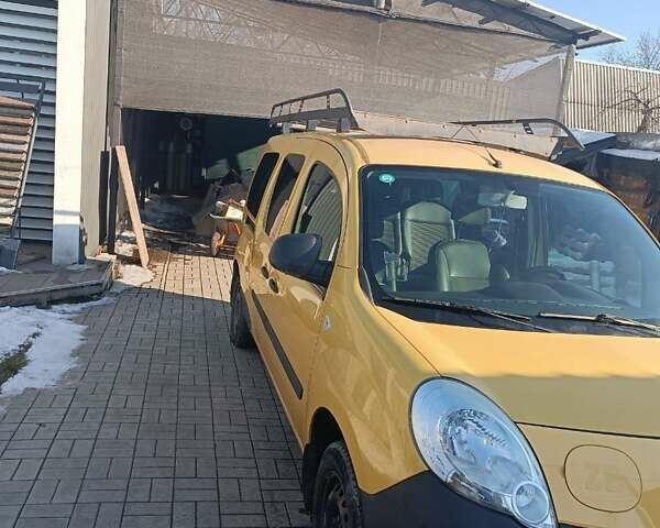 Желтый Рено Кенгу, объемом двигателя 0 л и пробегом 136 тыс. км за 5200 $, фото 2 на Automoto.ua