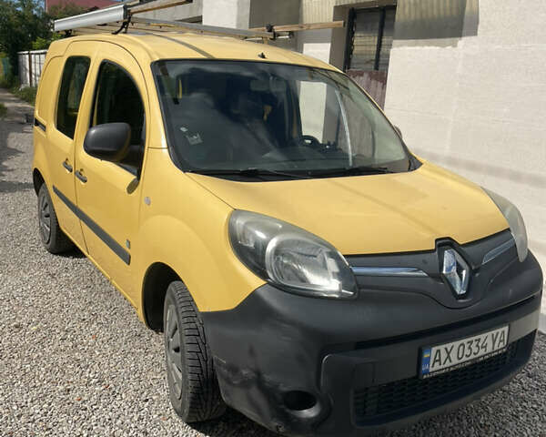 Желтый Рено Кенгу, объемом двигателя 0 л и пробегом 140 тыс. км за 4700 $, фото 3 на Automoto.ua