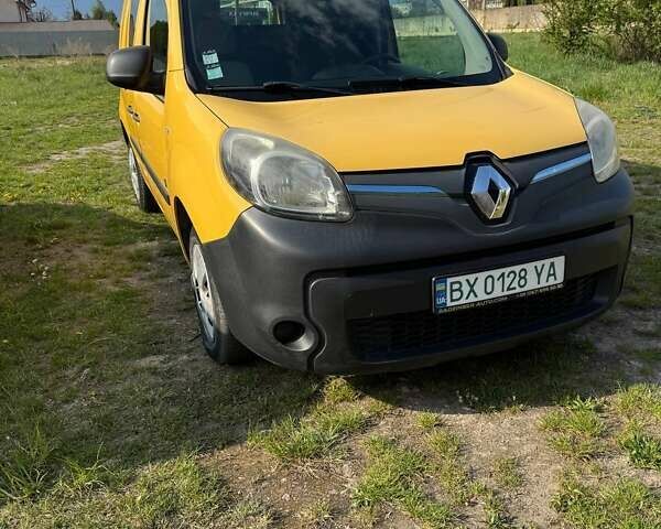 Желтый Рено Кенгу, объемом двигателя 0 л и пробегом 80 тыс. км за 5300 $, фото 3 на Automoto.ua