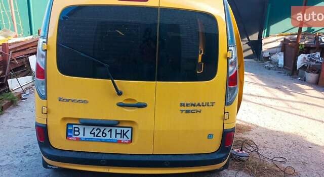Желтый Рено Кенгу, объемом двигателя 0 л и пробегом 99 тыс. км за 11200 $, фото 25 на Automoto.ua