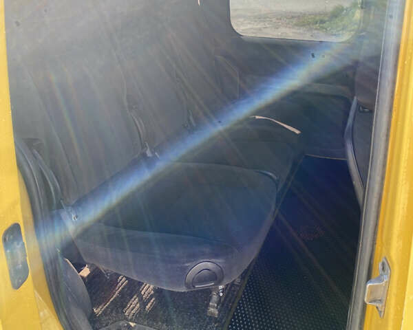 Рено Кенгу 2014 в Богородчанах на Automoto.ua Желтый Рено Кенгу, объемом двигателя 0 л и пробегом 65 тыс. км за 8400 $, фото 2 на Automoto.ua