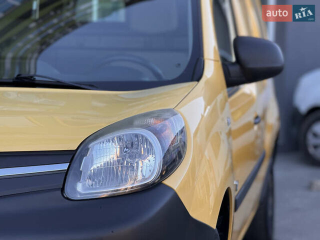 Рено Кєнгу 2015 у Тернополі на Automoto.ua Жовтий Рено Кєнгу, об'ємом двигуна 0 л та пробігом 110 тис. км за 7500 $, фото 9 на Automoto.ua