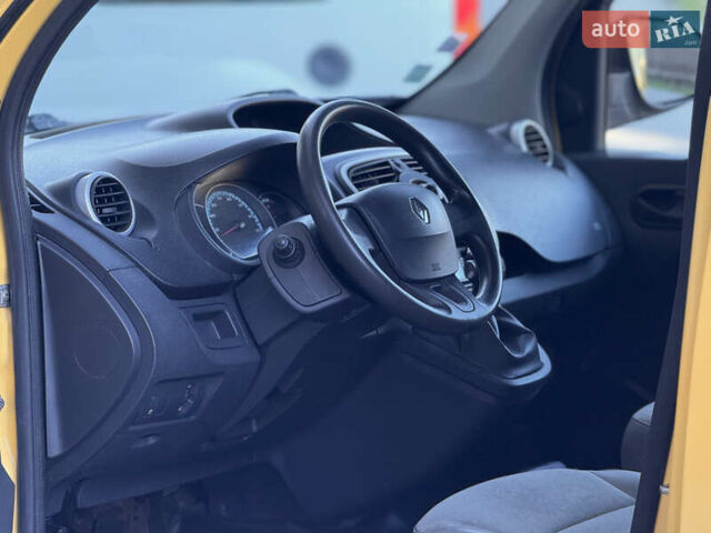 Жовтий Рено Кєнгу, об'ємом двигуна 0 л та пробігом 110 тис. км за 7500 $, фото 28 на Automoto.ua