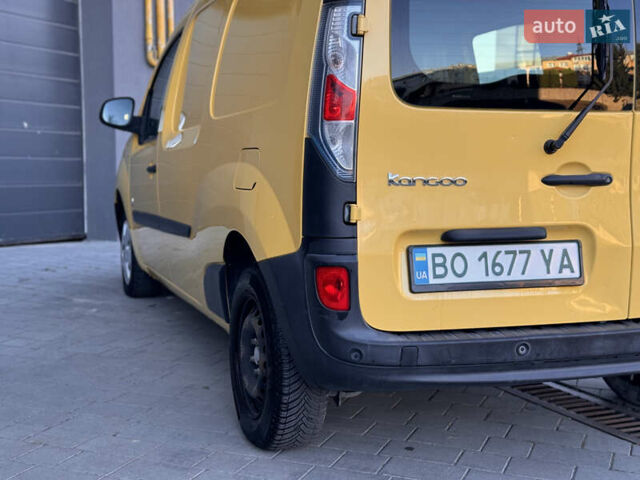 Рено Кєнгу 2015 у Тернополі на Automoto.ua Жовтий Рено Кєнгу, об'ємом двигуна 0 л та пробігом 110 тис. км за 7500 $, фото 10 на Automoto.ua