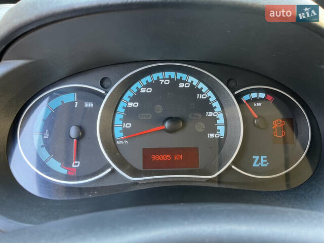 Жовтий Рено Кєнгу, об'ємом двигуна 0 л та пробігом 98 тис. км за 5999 $, фото 10 на Automoto.ua