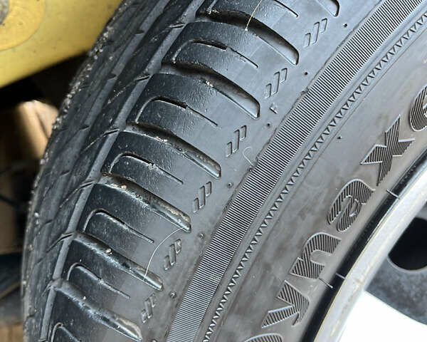 Жовтий Рено Кєнгу, об'ємом двигуна 0 л та пробігом 98 тис. км за 5999 $, фото 13 на Automoto.ua