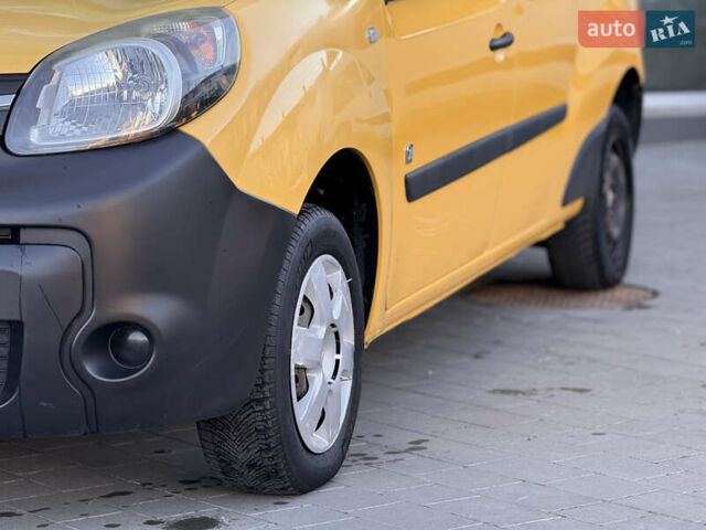 Рено Кєнгу 2015 у Тернополі на Automoto.ua Жовтий Рено Кєнгу, об'ємом двигуна 0 л та пробігом 110 тис. км за 7500 $, фото 5 на Automoto.ua