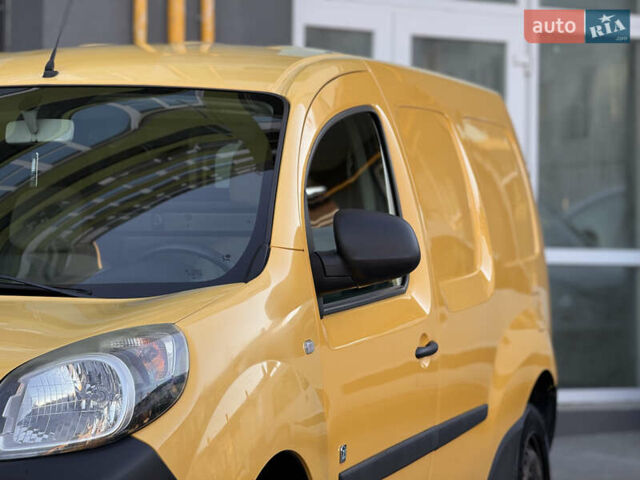 Жовтий Рено Кєнгу, об'ємом двигуна 0 л та пробігом 110 тис. км за 7500 $, фото 24 на Automoto.ua