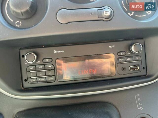 Жовтий Рено Кєнгу, об'ємом двигуна 0 л та пробігом 98 тис. км за 6800 $, фото 3 на Automoto.ua