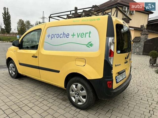 Желтый Рено Кенгу, объемом двигателя 0 л и пробегом 85 тыс. км за 5777 $, фото 11 на Automoto.ua
