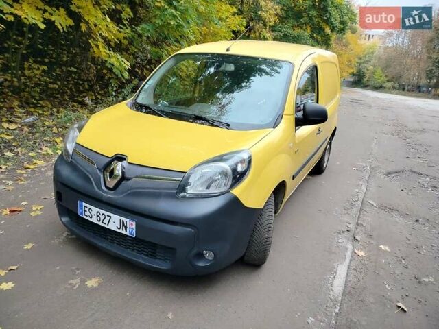 Рено Кенгу 2017 в Львове на Automoto.ua Желтый Рено Кенгу, объемом двигателя 0 л и пробегом 90 тыс. км за 7999 $, фото 1 на Automoto.ua