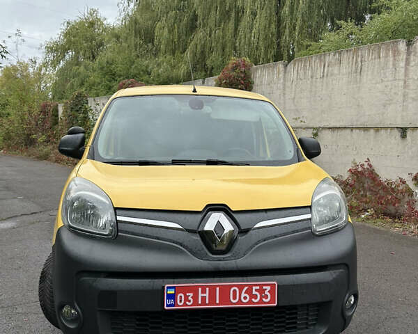 Желтый Рено Кенгу, объемом двигателя 0 л и пробегом 98 тыс. км за 7900 $, фото 2 на Automoto.ua