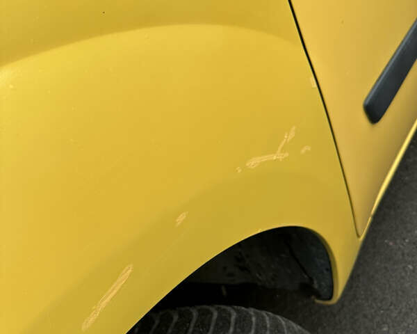 Желтый Рено Кенгу, объемом двигателя 0 л и пробегом 98 тыс. км за 7900 $, фото 27 на Automoto.ua