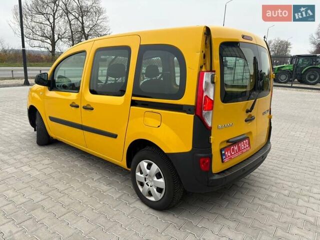 Желтый Рено Кенгу, объемом двигателя 1.5 л и пробегом 32 тыс. км за 9990 $, фото 4 на Automoto.ua