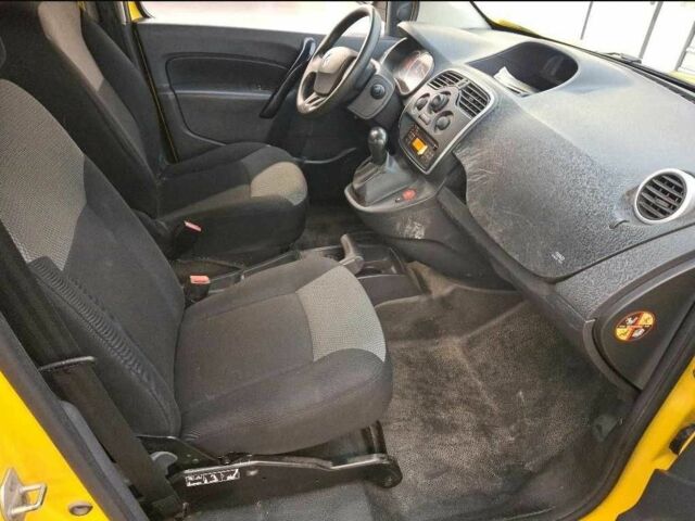 Рено Кенгу 2020 в Тернополе на Automoto.ua Желтый Рено Кенгу, объемом двигателя 0 л и пробегом 42 тыс. км за 8490 $, фото 6 на Automoto.ua