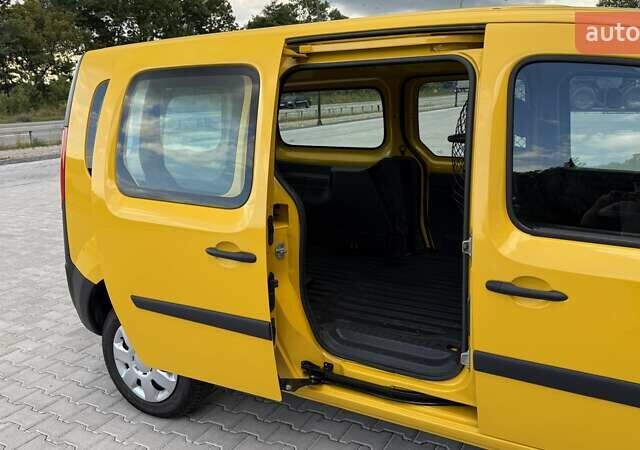 Желтый Рено Кенгу, объемом двигателя 0 л и пробегом 76 тыс. км за 10400 $, фото 23 на Automoto.ua