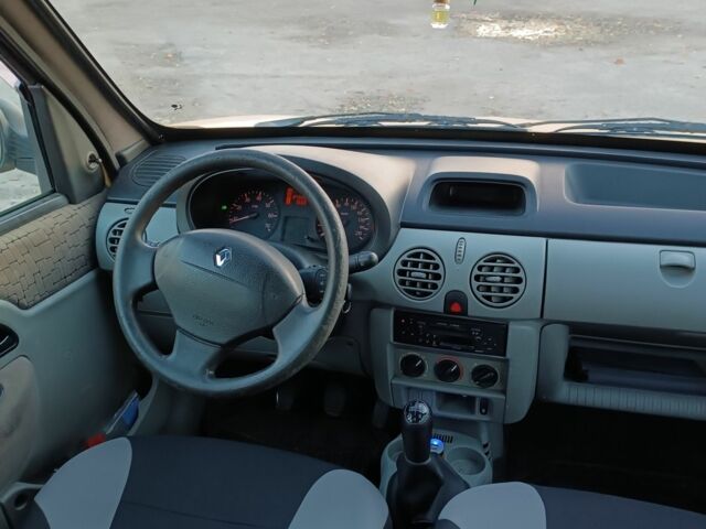 Желтый Рено Кенгу, объемом двигателя 0 л и пробегом 100 тыс. км за 2500 $, фото 3 на Automoto.ua