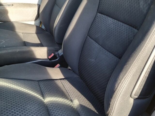 Желтый Рено Кенгу, объемом двигателя 1.5 л и пробегом 158 тыс. км за 4300 $, фото 14 на Automoto.ua