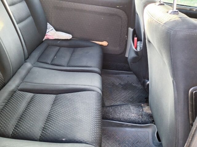 Желтый Рено Кенгу, объемом двигателя 1.5 л и пробегом 158 тыс. км за 4300 $, фото 7 на Automoto.ua