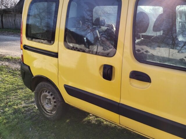 Желтый Рено Кенгу, объемом двигателя 1.5 л и пробегом 158 тыс. км за 4300 $, фото 21 на Automoto.ua