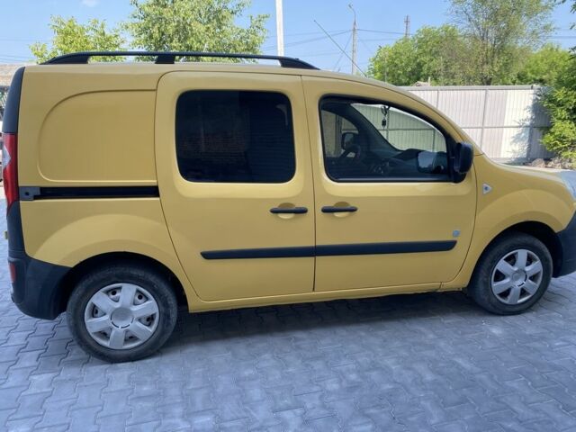 Желтый Рено Кенгу, объемом двигателя 0 л и пробегом 151 тыс. км за 4999 $, фото 4 на Automoto.ua