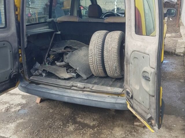 Жовтий Рено Кєнгу, об'ємом двигуна 2 л та пробігом 200 тис. км за 1200 $, фото 7 на Automoto.ua