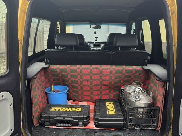 Желтый Рено Кенгу, объемом двигателя 1.5 л и пробегом 500 тыс. км за 3700 $, фото 8 на Automoto.ua