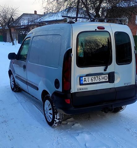 Серый Рено Кенгу, объемом двигателя 1.9 л и пробегом 300 тыс. км за 2200 $, фото 2 на Automoto.ua