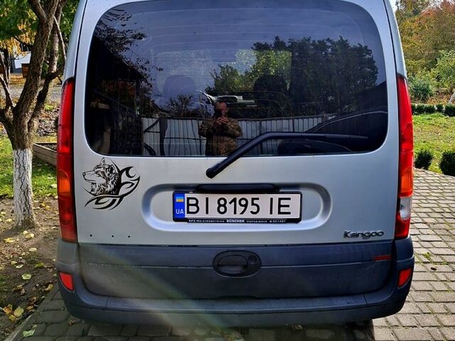 Серый Рено Кенгу, объемом двигателя 1.1 л и пробегом 175 тыс. км за 4000 $, фото 7 на Automoto.ua