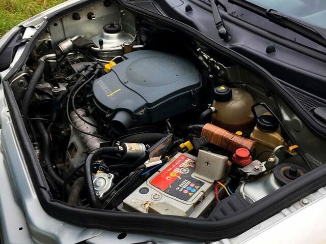 Сірий Рено Кєнгу, об'ємом двигуна 1.4 л та пробігом 1 тис. км за 4200 $, фото 7 на Automoto.ua