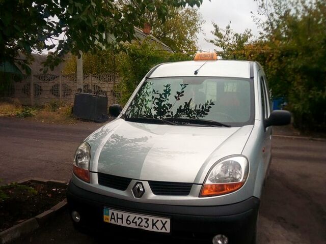 Сірий Рено Кєнгу, об'ємом двигуна 1.5 л та пробігом 226 тис. км за 4500 $, фото 5 на Automoto.ua