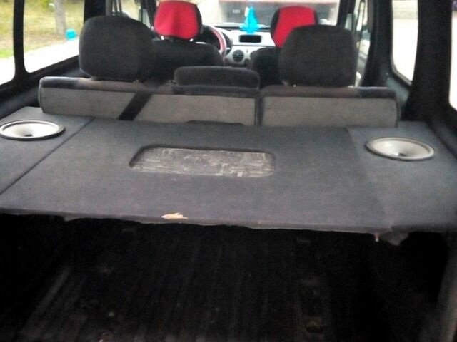 Сірий Рено Кєнгу, об'ємом двигуна 1.5 л та пробігом 226 тис. км за 4500 $, фото 8 на Automoto.ua