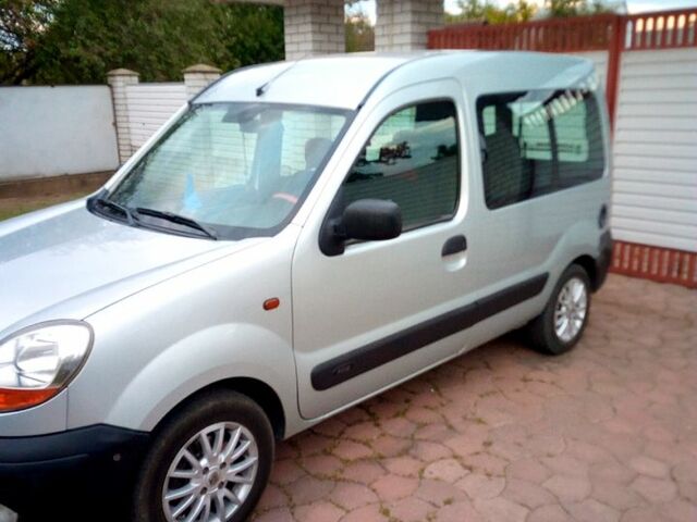 Сірий Рено Кєнгу, об'ємом двигуна 1.5 л та пробігом 226 тис. км за 4500 $, фото 3 на Automoto.ua